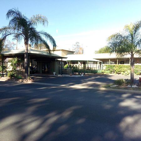 Lake Forbes Motel Exteriér fotografie