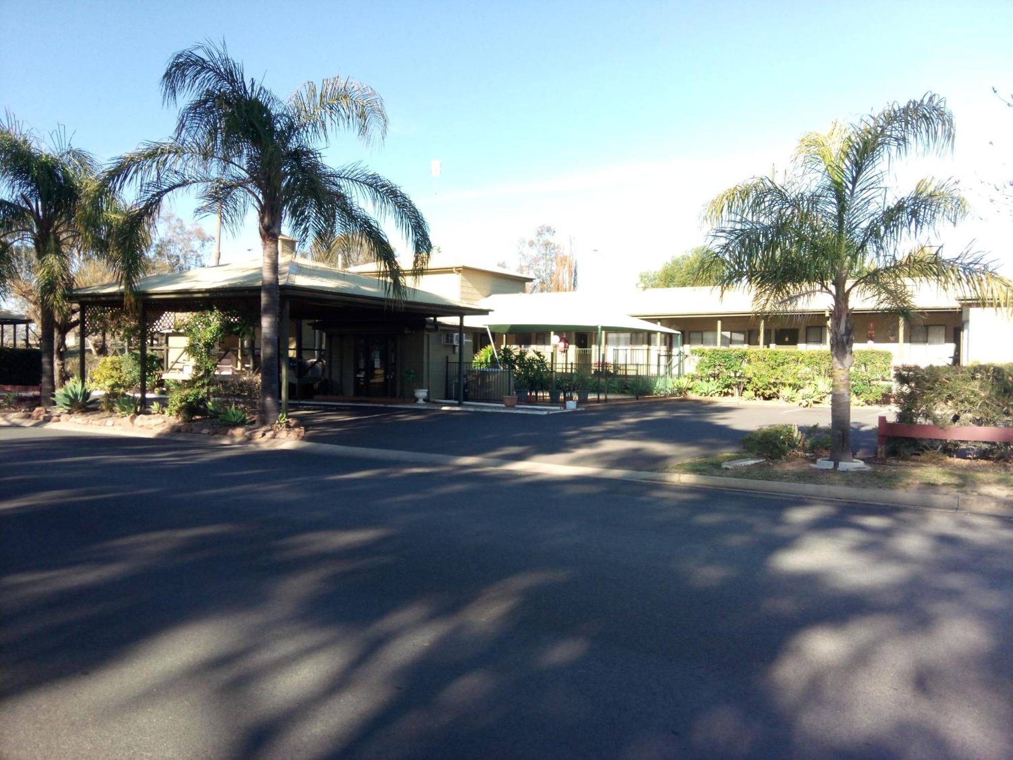 Lake Forbes Motel Exteriér fotografie