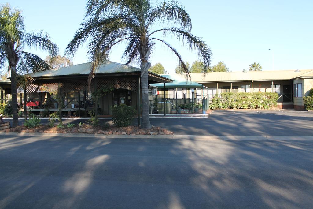 Lake Forbes Motel Exteriér fotografie