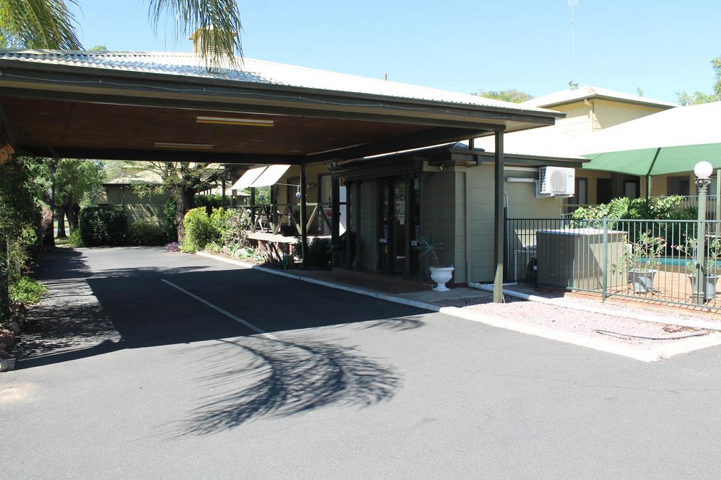 Lake Forbes Motel Exteriér fotografie